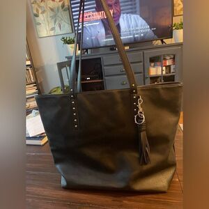 Bueno Black Faux Leather Tote